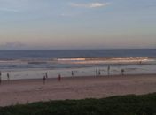 Covid-19: fiscalização dispersa jogos de futebol na orla