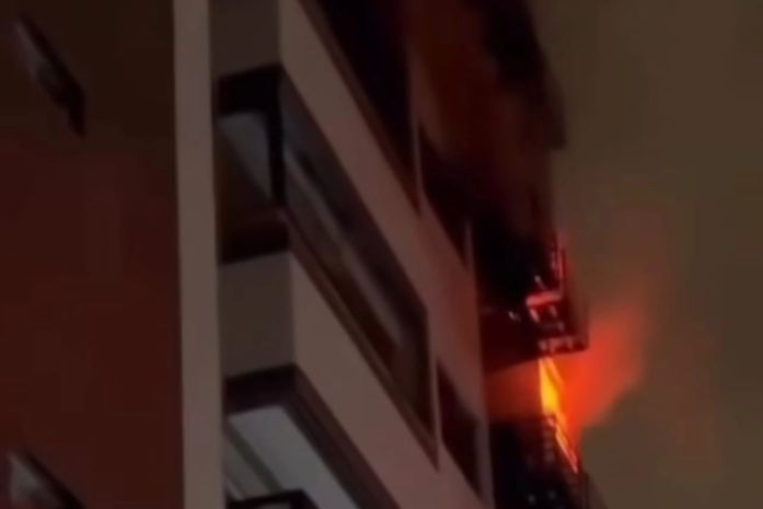 Incêndio em prédio na Ponta Verde