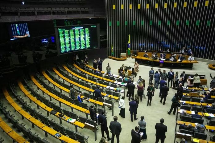 Derrubada do aumento do IOF: como votaram os deputados de Alagoas