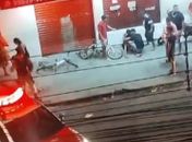 Viatura da PM perde controle e deixa três feridos após acidente no Jacintinho; veja vídeo