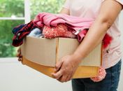Doação de roupas: Tem Jeito lança campanha que une moda e solidariedade