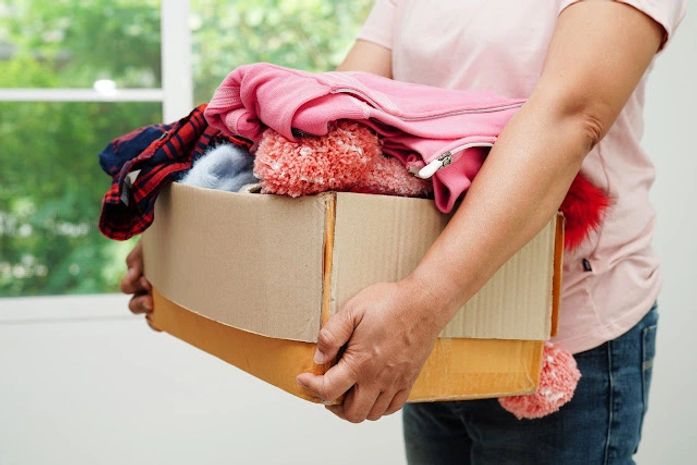 Doação de roupas: Tem Jeito lança campanha que une moda e solidariedade