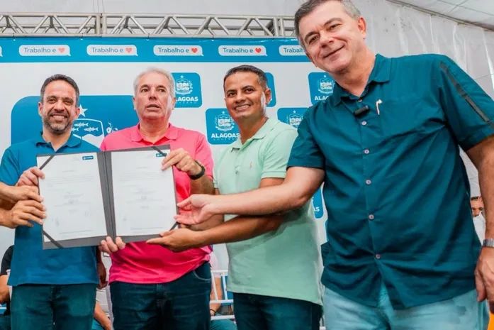 Renan Calheiros toma o MDB de Canapi de Ronaldo Medeiros e Celso Luiz