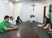 Prefeito convoca reunião extraordinária para traçar estratégias com relação à falta de combustíveis