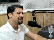 Em entrevista em Arapiraca, Rodrigo Cunha afirma meta de levar CNH Social para todo o estado
