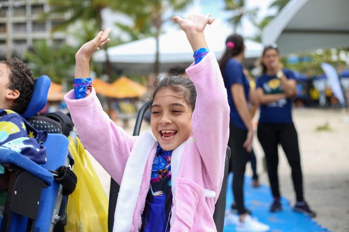 Praia Acessível: Educação leva alunos à orla marítima e promove atividades inclusivas