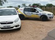Ladrão abandona veículo com a chave na ignição ao avistar blitz 