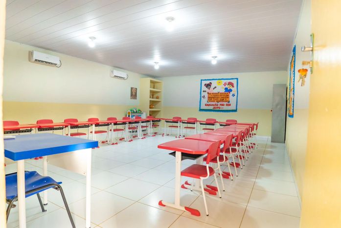 Prefeito Júnior Menezes entrega mais uma escola reconstruída na zona rural de União dos Palmares