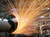Produção da indústria brasileira recua 0,6% em novembro