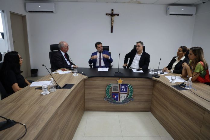 MPAL e TJAL discutem criação de GT para elaboração de plano de combate à violência contra a mulher