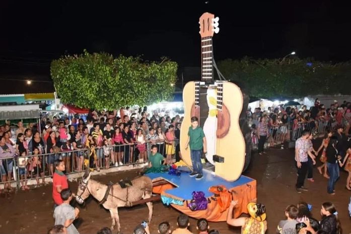Carroceata promete espetáculo de cores, criatividade e shows nesta sexta (14) em Limoeiro de Anadia