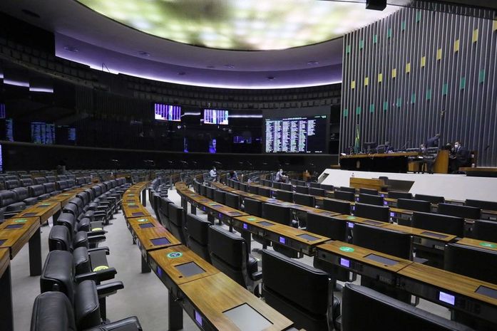 Câmara aprova MP que libera verba para municípios atingidos por chuvas