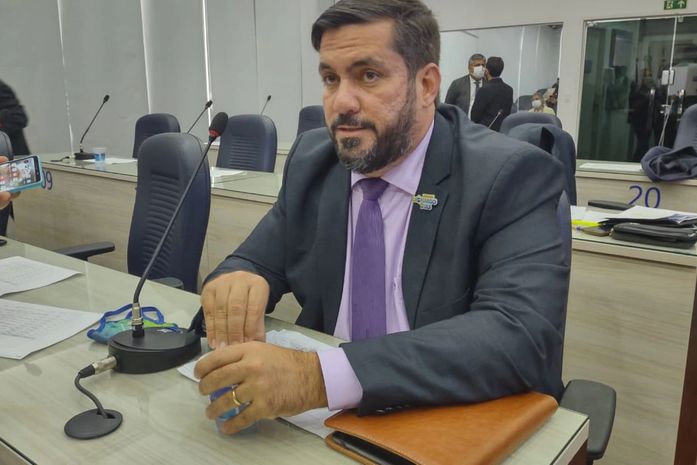 Câmara aprova indicação de Leonardo Dias para construção de escola cívico-militar em Maceió