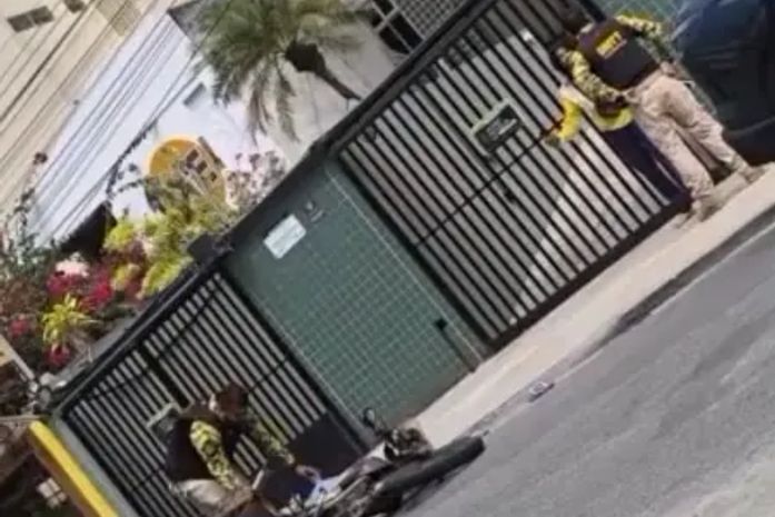 Abordagem do DMTT a entregador de água e gás gera revolta e repercute nas redes sociais em Maceió