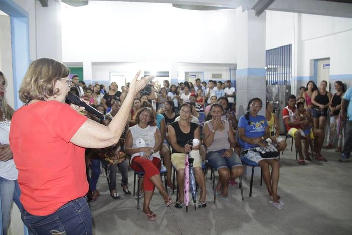 Prefeita de Rio Largo Eliza Alves visita Escola Esmeralda Figueiredo na Mata do Rolo