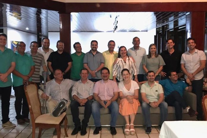 Marcelo Victor e deputados aliados, o grupo dos 21