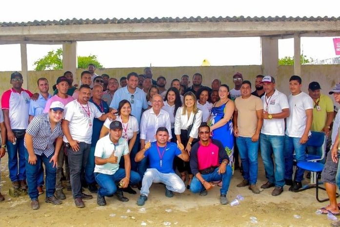 IGPS entrega fardamento para trabalhadores da Secretaria de Serviços Públicos de Penedo