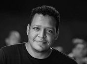 DJ alagoano morre no hospital alguns dias após capotamento de carro 
