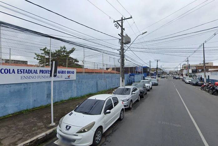 Homem é baleado nas costas em tentativa de homicídio próximo a escola na Jatiúca