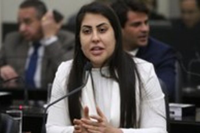 Aprovado em 1º turno projeto de criação da Campanha Estadual de Doação de Roupas e Alimentos