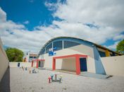 Seduc entrega ginásio poliesportivo e reforma completa em escola de Maceió