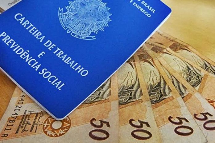 Governo anuncia mínimo com redução de R$ 4 para 2018 e ministro diz que "está definido por lei"