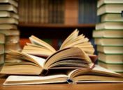 Projeto no Senado quer fixar preços de livros. Sempre o Estado querendo o melhor para você, não é?
