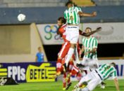 Fora de casa, CRB perde para o Goiás e se complica na luta pelo acesso