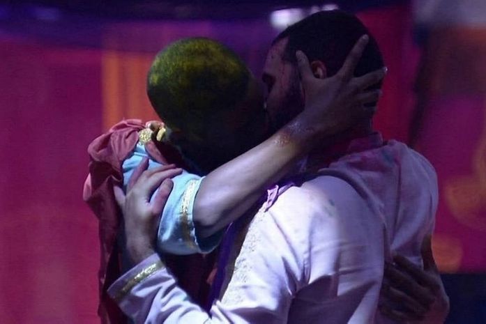 O que ninguém esperava, porém, era por um beijo. Foi além de tudo que estava planejado. Foi magnífico! Ou sobre Lucas e Gil, por Rodrigo Veloso.