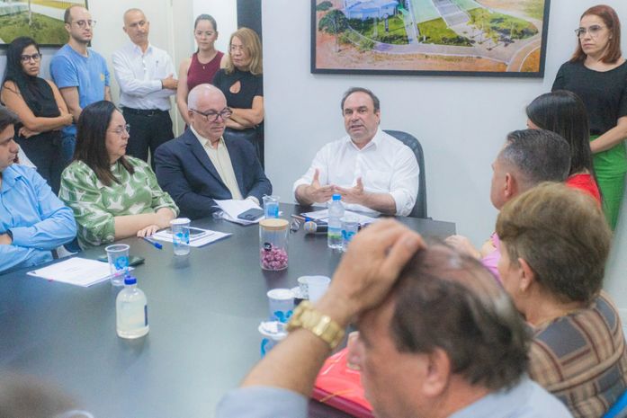Prefeito Luciano dá posse aos novos secretários de Planejamento e da Mulher e Direitos Humanos