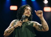 Falando sobre tudo, e vencendo barreiras ao longo da turnê, Whindersson Nunes Volta a Maceió com novo show