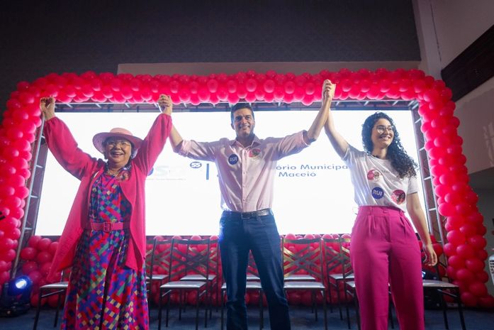 Tereza e Teca lançam pré-candidaturas em Arapiraca acompanhadas por Rui