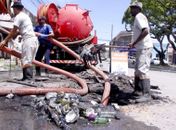 Seminfra retira mais de três toneladas de entulhos em rua na Ponta Grossa