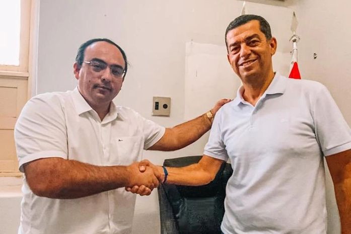 Leandro Silva recebido em Gabinete  pelo prefeito Carlos Augusto, num encontro  que contou com lideranças de ambos os lados políticos