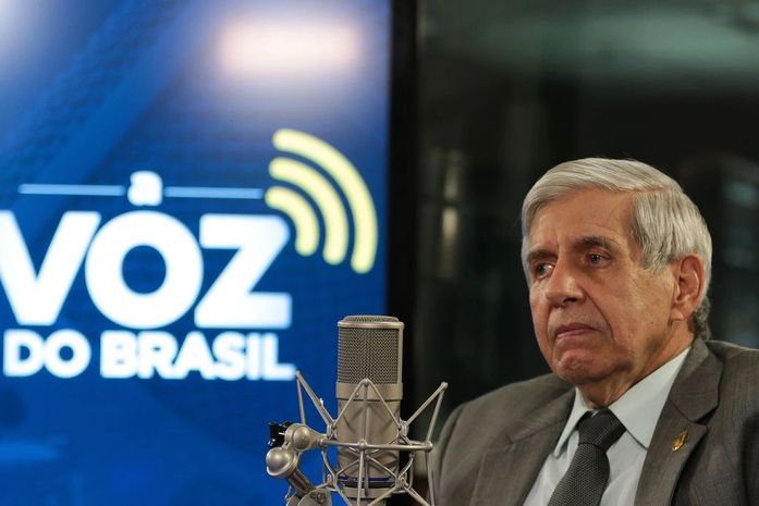 Ministro Augusto Heleno, do GSI.