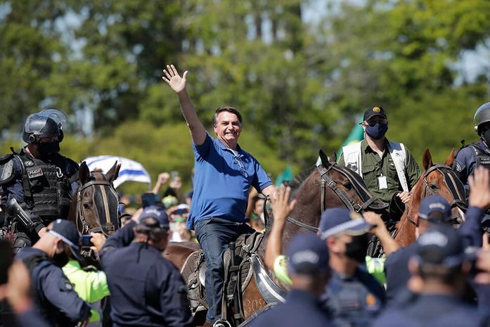 Bolsonaro em manifestação em Brasília