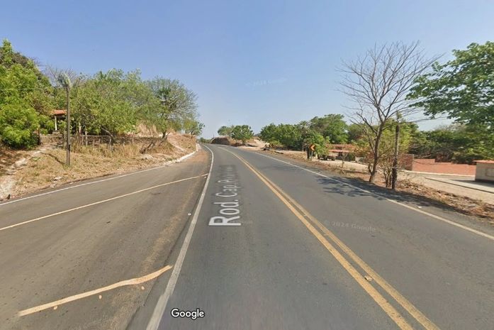 Duas pessoas ficam gravemente feridas após acidente entre moto e animal na BR-316