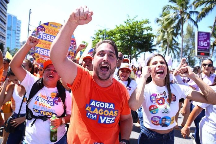 Eleitores de Guilherme Lopes são destaque da caminhada da vitória, em Maceió