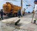 Jatiúca: Operação Línguas Sujas flagra transbordo de esgoto da BRK em galeria de águas pluviais 