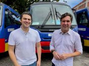 Prefeito Eduardo Bulhões recebe micro-ônibus do Programa Agora Tem Especialistas