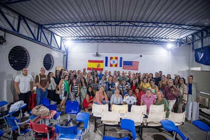 Emoção marca evento final dos 25 anos do Núcleo de Línguas estrangeiras da Semed