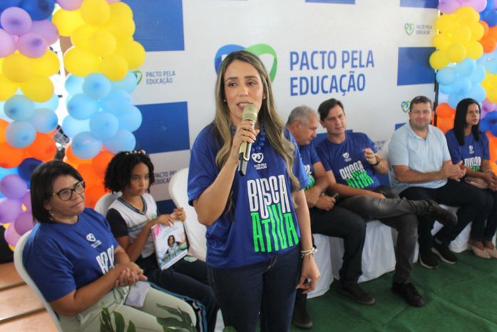 Secretaria de Educação de Coruripe inicia entrega do kit escolar