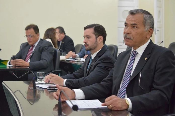 Deputado Tarcizo Freire destaca na ALE Projeto Moradia Legal II