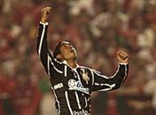 Jorge Henrique , autor do 1º gol do Corinthians