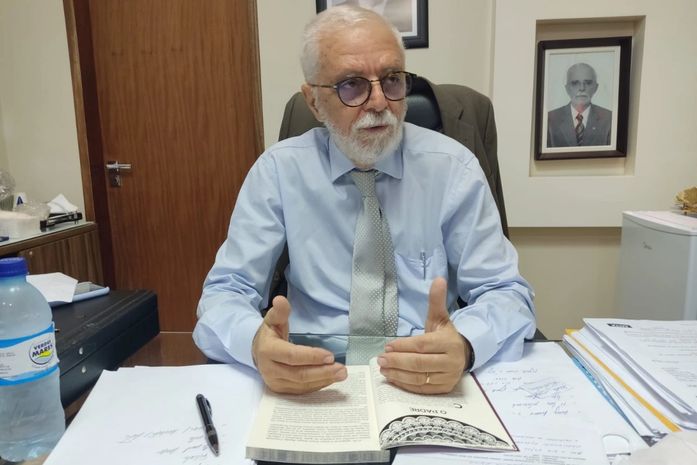 Promotor de Justiça e escritor Geraldo Magela, lamenta abandono na preservação de prédios históricos de Arapiraca