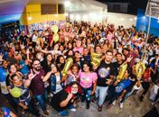 Em noite de comitê lotado, jovens e profissionais da educação declaram apoio a Rafael Brito