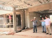 Prefeito Luciano acompanha obras de construção de creche no Residencial Agreste
