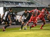 Em jogo “pegado”, CRB perde para a Ponte Preta e segue no Z4 da Série B