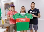 Tia Júlia recebe diretoria do CSE e diz que prefeitura apoiará Clube