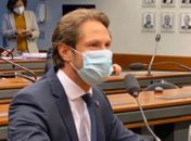 Comissão aprova texto de Pedro Vilela que garante exame emergencial para revalidar diplomas de médicos